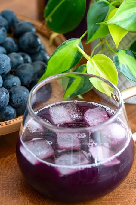 beat root, ginger and carrots juice beat root, ginger and carrots juice